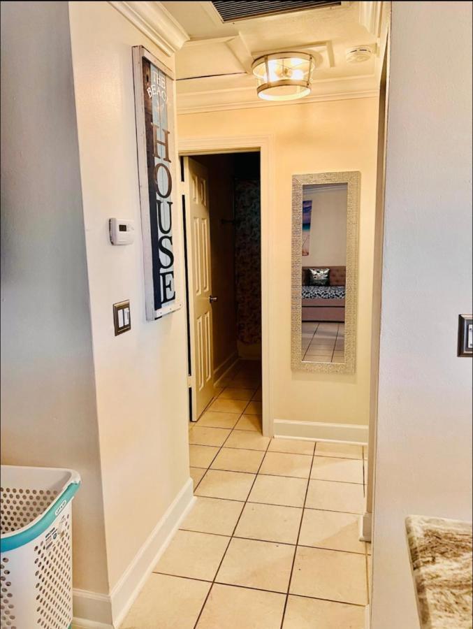 Cheerful Home With Two Bedrooms Cape Coral Bagian luar foto