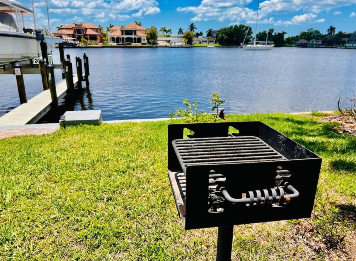 Cheerful Home With Two Bedrooms Cape Coral Bagian luar foto